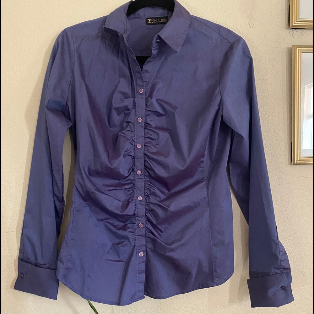 NY&C, Blue buttoned top